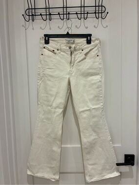Abercrombie & Fitch Off-White Flare Jeans